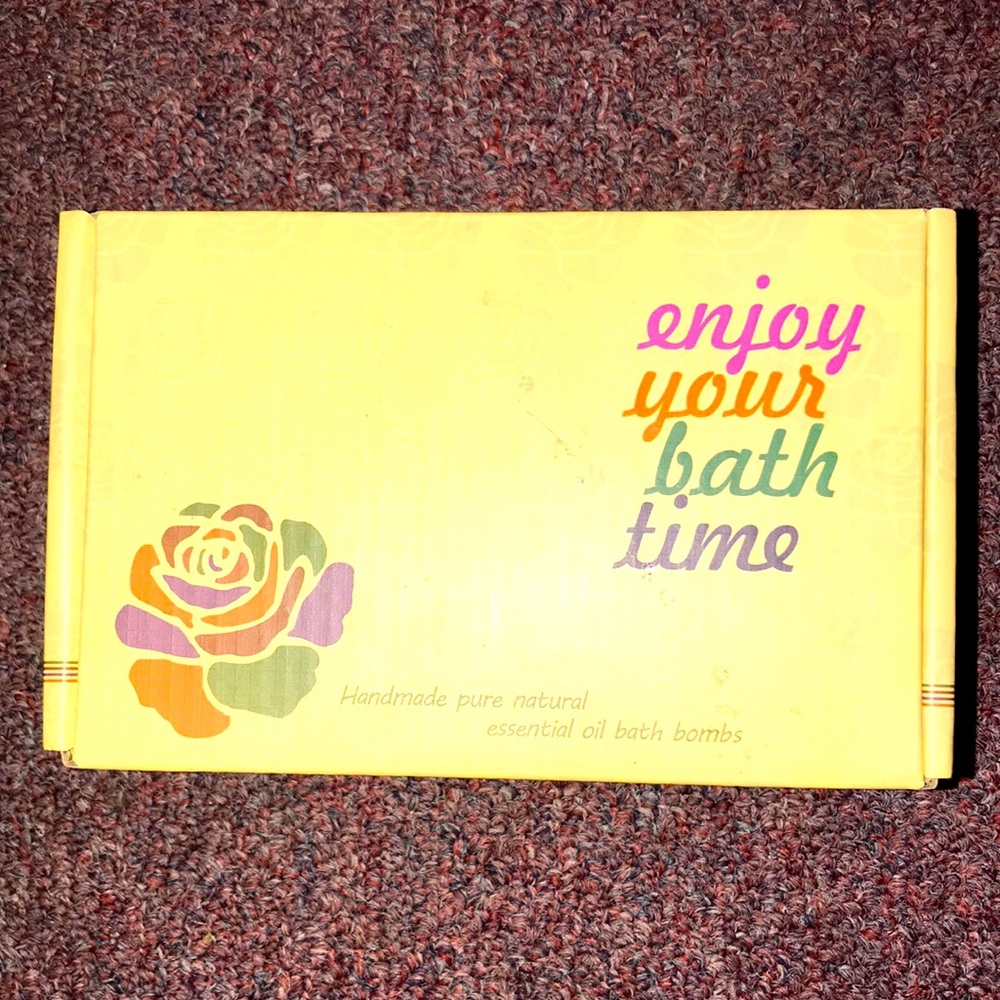 Cute, Small plant based self care box